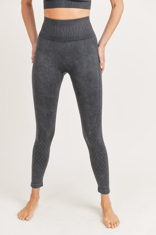 Lattice Seamless Mineral Washed Leggings In Black